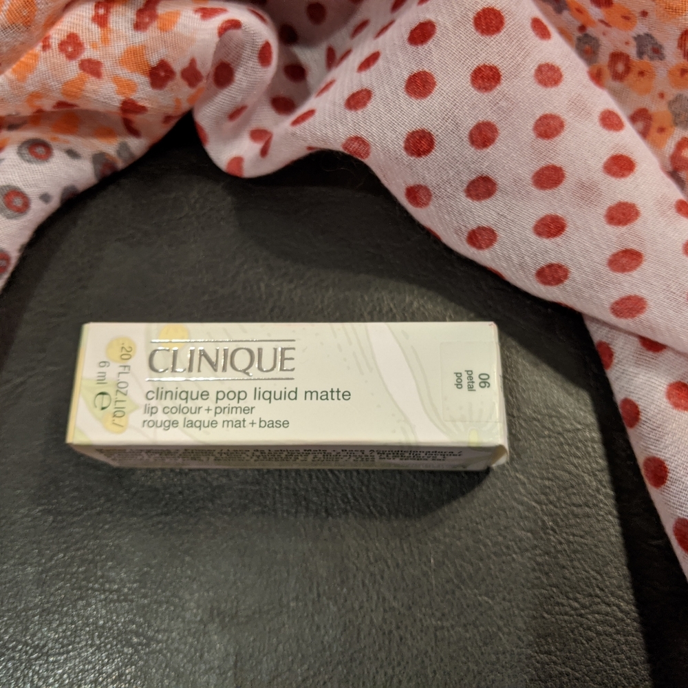 Clinique pop liquid matte in petal pop
